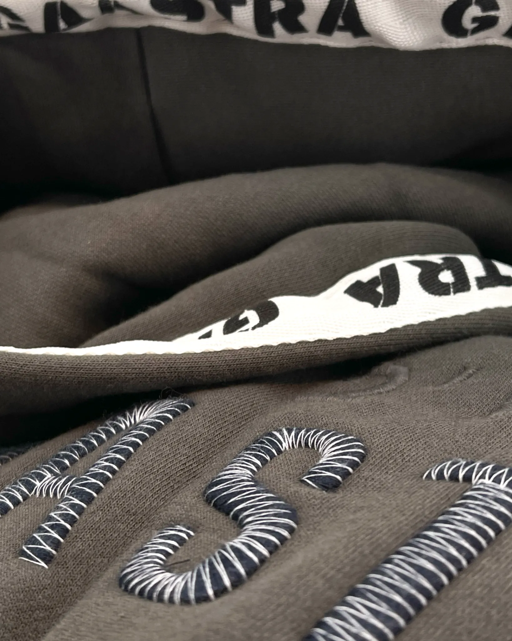 Online Sweater Mariana Met Capuchon Dames Truien En Sweaters